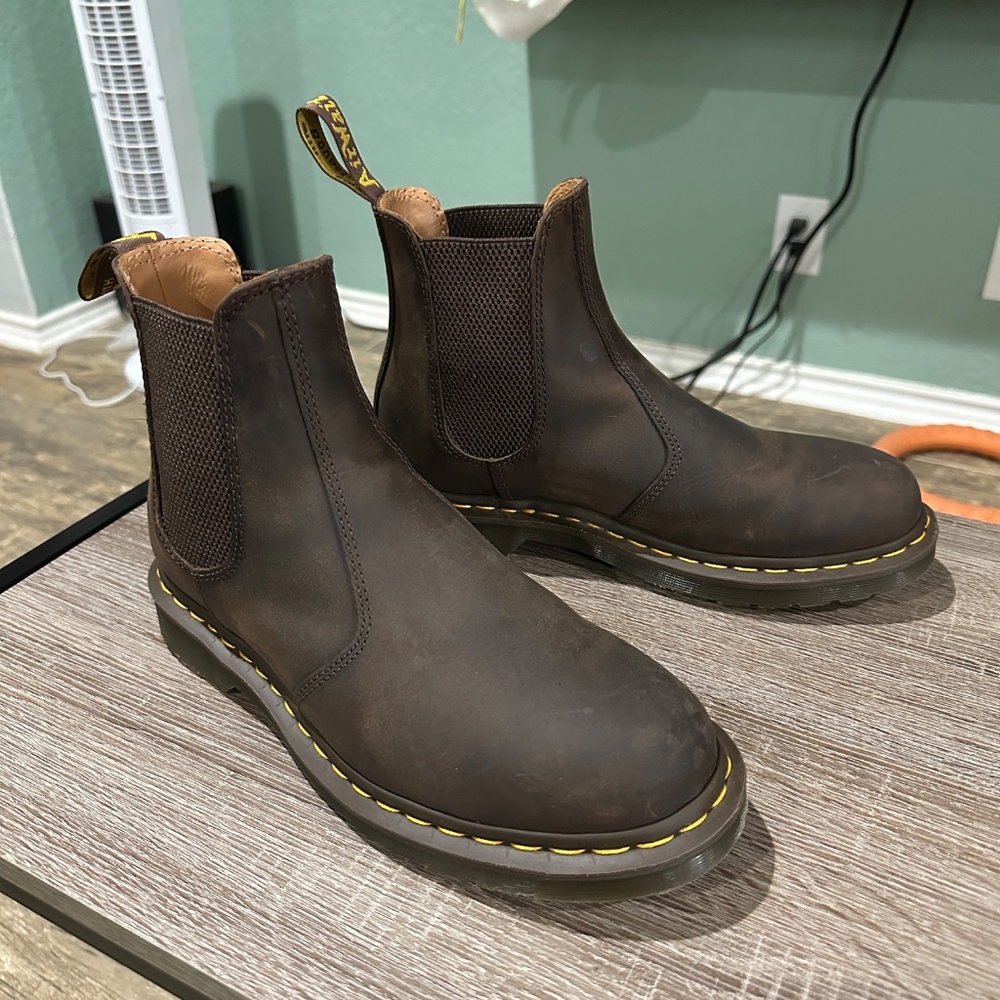 Dr. Martens 2976 Chelsea boot Crazy Horse US Mens 8